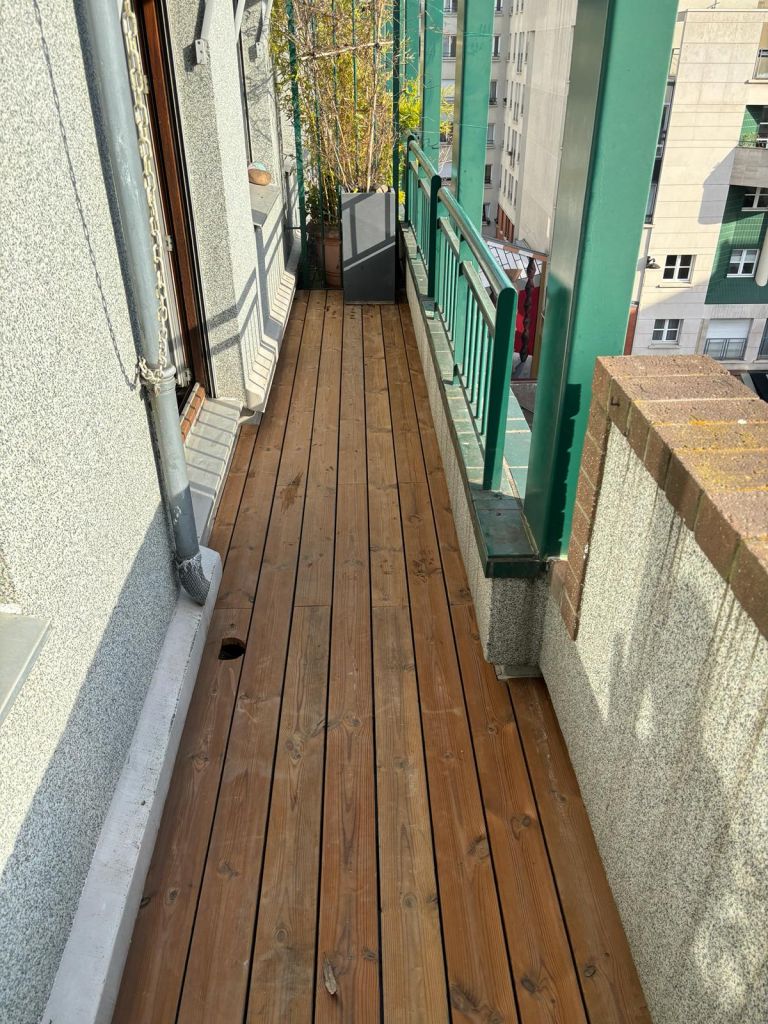 Terrasse Grad dans un appartement parisien - Paysagistes Les Jardins du Roy Paris