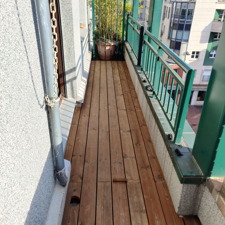 Terrasse Grad dans un appartement parisien - Paysagistes Les Jardins du Roy Paris