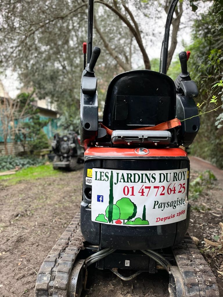 Moyens Matériels - Paysagistes Les Jardins du Roy Paris