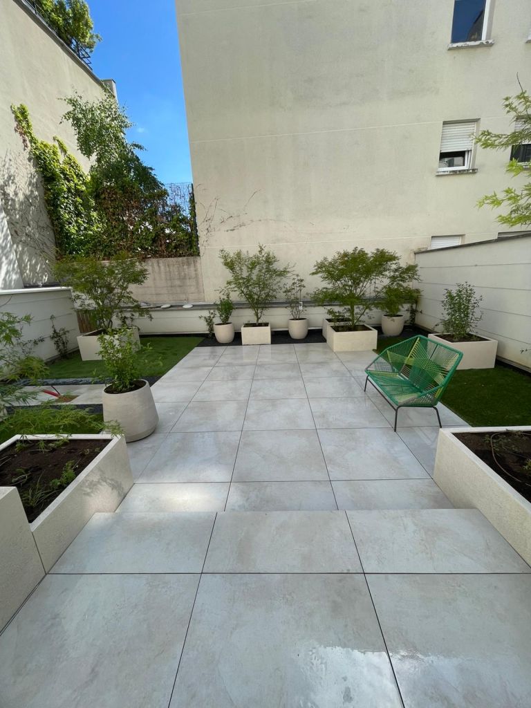 Un espace vert pensé pour la ville - Paysagistes Les Jardins du Roy Paris